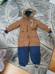 Laste kombi Sinsay 0° - suurus 110 cm (1 foto / 7)