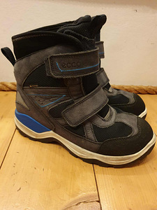 Детские зимние сапоги Ecco gore-tex Snow Mountain размер 36 (1 фото из 4)