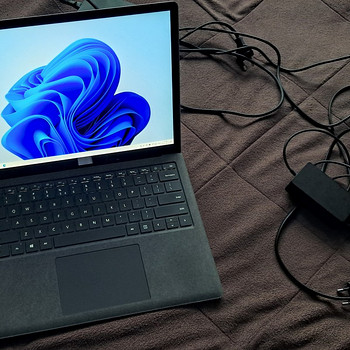 Microsoft Surface Laptop 3 (16 RAM, 256 SSD) + Докстанция