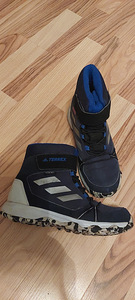 Adidas (4 фото из 4)