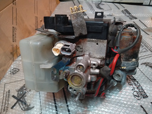 Toyota Land Cruiser 120 47050-60090 47050-60091 47210-60120 (4 foto / 6)