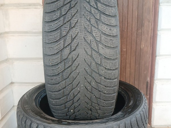 285/45/20 Nokian Hakkapeliitta R3