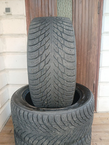 285/45/20 Nokian Hakkapeliitta R3 (1 foto / 3)