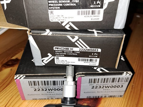 VOLVO.Wheel sensor, Tyre pressure control system.