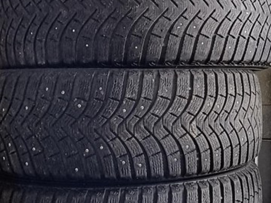 Korralikud Michelin naastud 235/60 r18