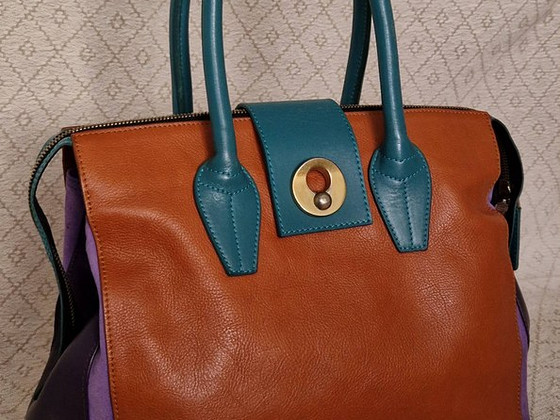 Yves Saint Laurent nahast kott