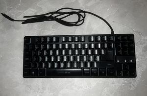 Trust GXT 833 Thado игровая клавиатура (3 фото из 4)