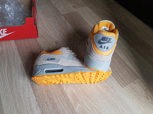 Кроссовки Nike Air Max 90 Leather, размер 40 (3 фото из 3)
