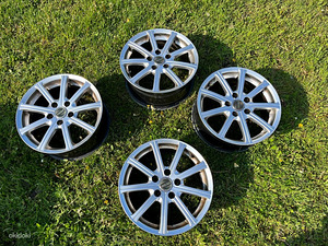 Mercedes R16 veljed (1 foto / 1)