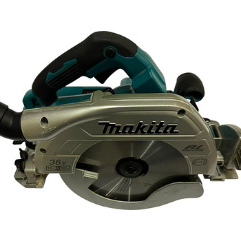 Аккумуляторная циркулярная пила Makita DHS900