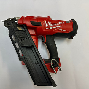 Akunaelapüstol Milwaukee M18 FFN (2 foto / 5)