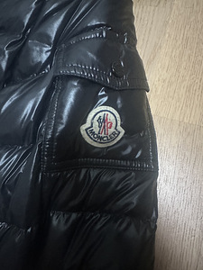 Moncler оригинал (1 фото из 3)
