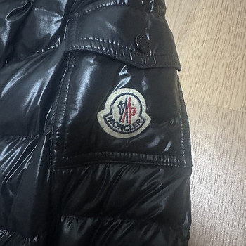 Moncler оригинал