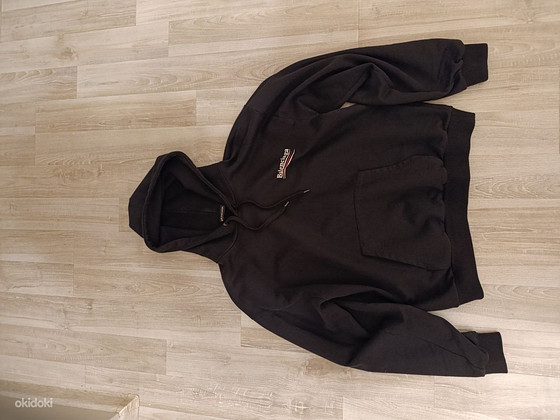 Balenciaga kampsun
