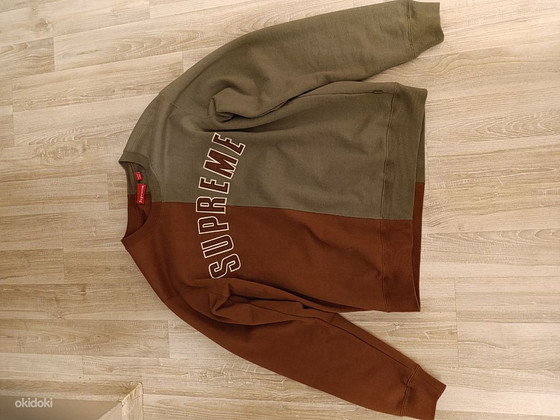 Supreme kampsun