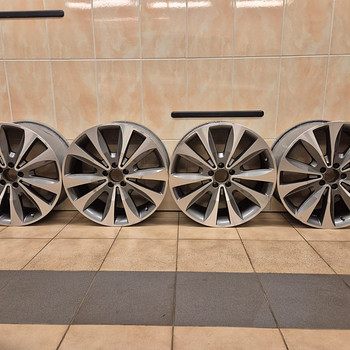 Mersedes Benz Veljed (4TK)