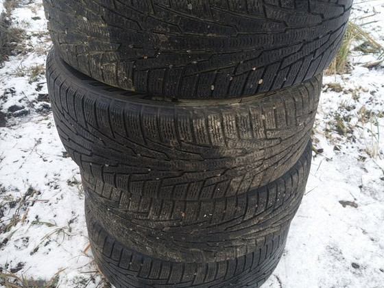 235 55 R17 Hakkapeliitta R