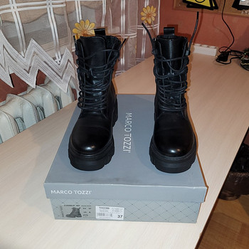 Женские зимние ботинки