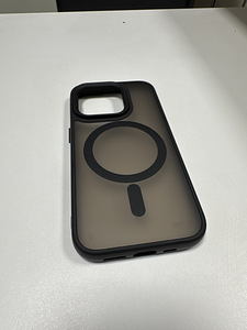 iPhone 15Pro case MagSafe (1 foto / 2)