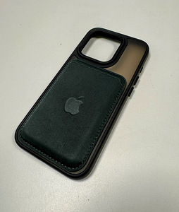 Держатель для карт iPhone MagSafe (3 фото из 3)
