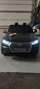 Продается 180w детский электромобиль Audi Q5, полный привод (3 фото из 7)