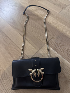 Pinko (3 фото из 3)