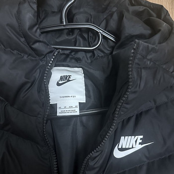 Nike куртка