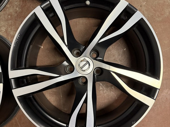 19" Volvo veljed 5x108 (tootja MAK) + rõhuandurid