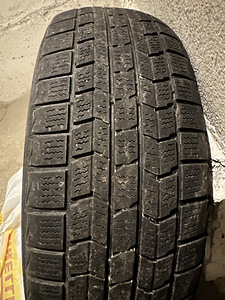 Шины Dunlop (2 фото из 3)
