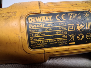 Nurklihvija DeWalt (2 foto / 2)