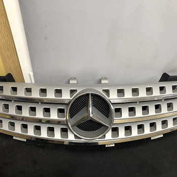 Grill Mercedes ML320 w164
