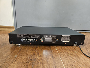 Pioneer F-201 FM/AM Digital Synthesizer Tuner (3 foto / 3)