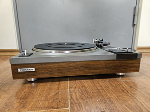 Pioneer PL-115D 2-Speed Belt-Drive Turntable (2 foto / 6)