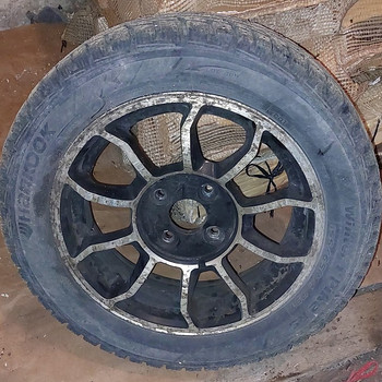 Talve rehvid rollerauto omad