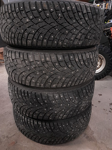 Korralikud naastrehvid 235/60 R18 (1 foto / 5)