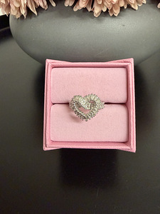 Кольцо Swarovski (3 фото из 4)