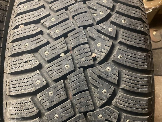 255/50R20 continental