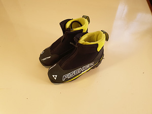 SUUSAD FISCHER RCS SPRINT CROWN 120CM + KEPID 85 + SAAPAD 29 (5 foto / 9)