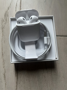 Airpods 2 (2 фото из 3)