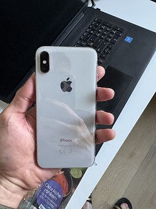 iPhone X 256 GB iPhone X (3 foto / 10)