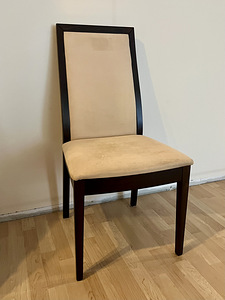 Стул с обивкой (2 фото из 5)