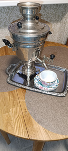 Elektriline samovar. Valmistatud NSVL-is 1987 + kandik (2 foto / 2)