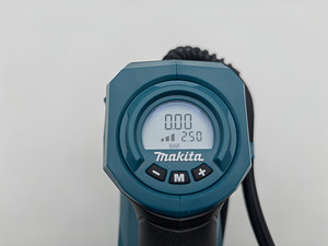 Makita MP001G võimas 40V õhukompressor Poes 376€ (4 foto / 4)