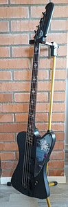 Nikki Sixx Signature Blackbird Bass Guitar. (3 foto / 7)