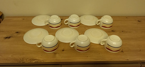 6 tasse ja 5 taldrikuid Arcopal, France (4 foto / 8)