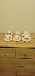 6 tasse ja 5 taldrikuid Arcopal, France (2 foto / 8)