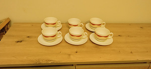 6 tasse ja 5 taldrikuid Arcopal, France (7 foto / 8)