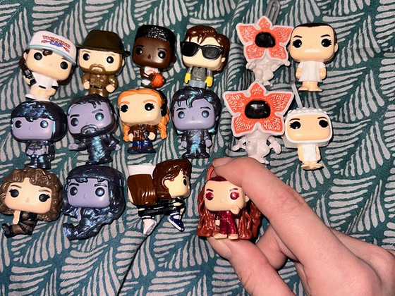 Stranger things kinder joy