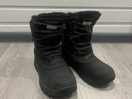 Зимние сапоги 37 icepeak