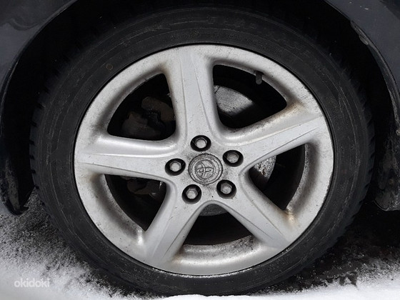 Toyota originaalvelgedega rehvid R17